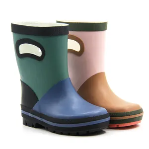 OEM/ODM 2024 Fashion Waterproof Shoes Children Anti Slip Gumboots Mid Calf Natural Rubber Rain Boots Kids With Handles