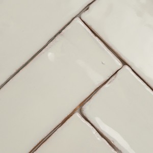 Piastrelle Vitri Vintage Bianche 5x15 Cm Smaltate con Bordo Irregolare per Rivestimenti Murali e Pavimenti - Product Image 5