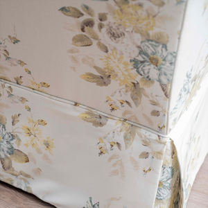 अमेरिकी देश पुष्प प्रिंट 3-सीटर सोफे मॉड्यूलर डिजाइन शीतलन सुविधा कपास मिश्रण अपार्टमेंट के लिए असबाब स्कर्ट आधार - Product Image 3