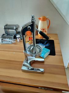 Công Suất 380Ml Xách Tay Của Nhãn Hiệu <span class=keywords><strong>Citrus</strong></span> Máy Ép Trái Cây Vòng Thép Không Gỉ Tay Bóp Chậm Máy Ép Trái Cây Cho Nhà Bếp Cho Khách Sạn - Product Image 6