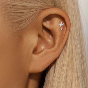 Pendientes Apilables Crown Threader de Plata de Ley 925 con Moissanita, Joyería para Piercing Plano de Cartílago para Mujer - Product Image 5