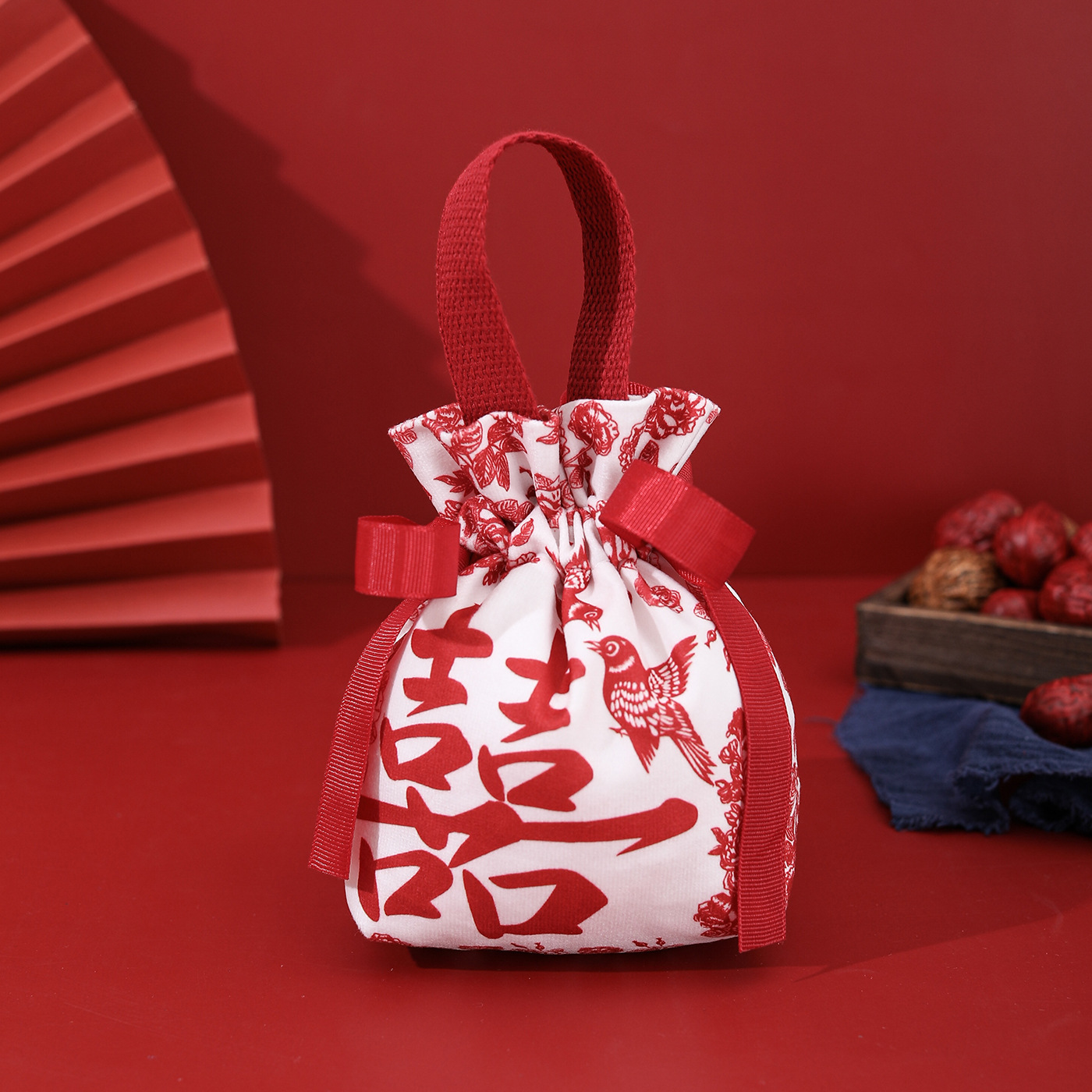 Magpie et pivoine [toile]