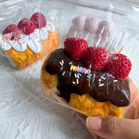 Jouet anti-stress en silicone souple en forme de gâteau aux fraises, mignon, à remontée lente, jouet à presser pour soulager le stress, cadeau pour enfants
