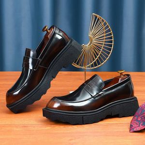 Zapatos de Cuero Antideslizantes de Alta Calidad para Hombre, Cuero Suave, Estilo Casual de Negocios, Suela Gruesa, Aumentan la Altura, Resistentes para Otoño - Product Image 6