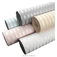 Wallpaper Dinding Kamar Anak Motif Garis-Garis Modern Multi Warna Berkualitas Tinggi, Bahan Beludru Kulit Rusa Non-Woven yang Tahan Lama
