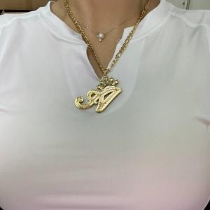 สร้อยคอจี้สลักตัวอักษร A-Z สีทอง18K แบบทำมือเครื่องประดับแบบทำมือสำหรับผู้ชายและผู้หญิงชื่อคิวบาทำจากสเตนเลสสตีล - Product Image 3