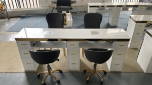 Table de bureau à ongles blanche marbre sur le dessus professionnelle pour <span class=keywords><strong>salon</strong></span> de <span class=keywords><strong>manucure</strong></span> <span class=keywords><strong>manucure</strong></span> Table et chaise de luxe moderne pour ongles - Product Image 6