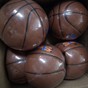 Pallone da Basket AW Brand 2024 in Pelle PU Marrone di Alta Qualità con Logo Personalizzato, 7 Misure, con Pompa e Rete per Allenamento - Product Image 6