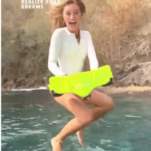 Scooter électrique sous-marin multifonction, équipement de sports nautiques, support de caméra pour la plongée, le snorkeling et le surf - Product Image 1