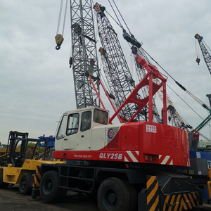 Harbin Hcmp QLY25B Grúa de rueda china de alto rendimiento de 25 toneladas Grúa de puerto de 20 toneladas a precio - Product Image 4