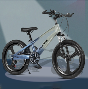 Vélo de montagne pour <span class=keywords><strong>garçon</strong></span> en alliage de magnésium, 22 pouces, 7 vitesses, avec suspension avant, freins à disque doubles et amortisseur, pour les enfants de plus de <span class=keywords><strong>10</strong></span> <span class=keywords><strong>ans</strong></span> - Product Image 4