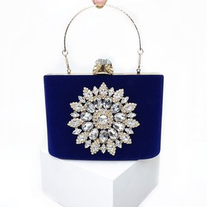 2026 Custom Logo New Velvet Sunflower Shape Evening Bag Diamond Handheld Bag for Party Dress Women's Flower <b>Clutch</b> - Product Image 3