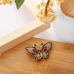 Broche con diamantes de imitación de cristal para mujer, broche de mariposa ahuecado, Animal, Vintage, <span class=keywords><strong>2022</strong></span> - Product Image 5