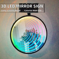 Miroir infini de qualité professionnelle, style moderne, enseigne au néon sur le mur du miroir magique du bar