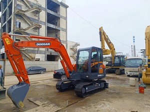 Hot Sale <b>Small</b> Garden Digging Machine Original Engine Excavator Mini Used Excavator DH60-7 Crawler Hydraulic Excavator - Product Image 4