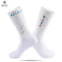Mcycle Chaussettes de vélo en polyester 100% avec logo personnalisé Chaussettes de cyclisme Aero Impression numérique Motif bas pour chaussettes de sport d'été