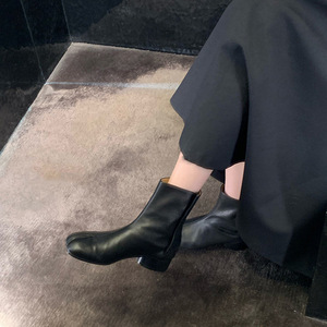 Bottines à bout fendu surélevées en cuir de vache ~ 6,5 cm, talon épais, plateforme, bottines Tabi, coupe ajustée, bottes décontractées tendance pour femmes - Product Image 2