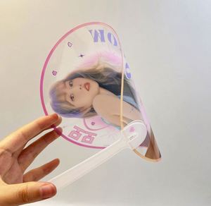 Nouveaux mini-ventilateurs Kpop personnalisés en plastique transparent avec un design mignon et transparent - Product Image 4