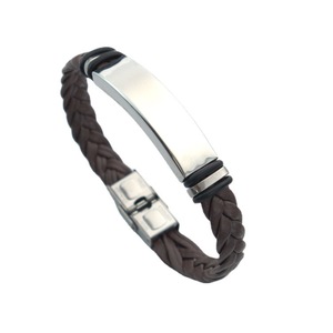 Bracelets pour hommes en <span class=keywords><strong>cuir</strong></span> tressé à la main, style hip-hop <span class=keywords><strong>haut</strong></span> <span class=keywords><strong>de</strong></span> <span class=keywords><strong>gamme</strong></span>, nouveau modèle, avec fermoir simple en acier inoxydable, vente en gros - Product Image 3