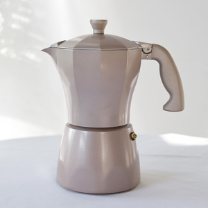 BSCI Factory Espresso Moka Pot <span class=keywords><strong>Estufa</strong></span> de inducción de aluminio fundido de larga duración Friendly Best Mocha Pot Crafted by Metal - Product Image 1