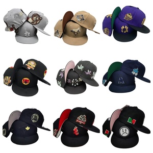 Gorras Clásicas Nuevas Originales con Logo Personalizado Estilo Era para Hombre, Gorra de Béisbol Ajustada de 6 Paneles, Visera Plana Vintage Cerrada - Product Image 1