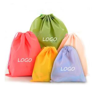Proveedor Mayorista de Bolsas Deportivas y de Gimnasio con Cordón, Personalizadas con Logotipo Impreso, Impermeables, Promocionales, de Poliéster y Nailon - Product Image 2