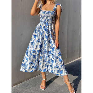 Großhandel New Design Sommerkleider Blumen bedruckte Knoten bänder Damen-und Damen kleider
