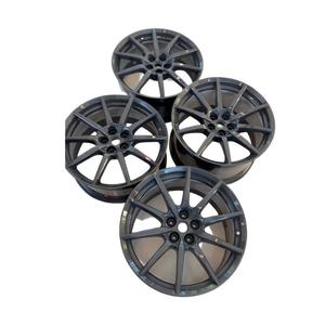 Cerchio in Fibra di Carbonio Forgiata ad Alte Prestazioni per Ferrari SF90 Stradale Spider 2020-2025, 21 Pollici - Product Image 3