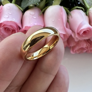 Coolstyle 보석 도매 Dropshipping 5mm 골드 도금 패션 약혼 웨딩 밴드 텅스텐 카바이드 반지 여성 남성 - Product Image 5