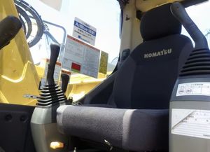 รถขุดมือสอง Komatsu PC128-11 ปี 2023 เครื่องยนต์ Cummins ขนาดกลาง แข็งแรง ทนทาน สำหรับงานก่อสร้างทั่วไปและงานขุดดิน - Product Image 2