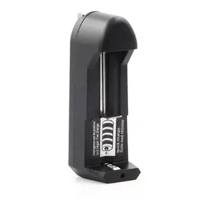 Juego de 4 Cargadores de Baterías Universales para AA AAA 8650 17670 14500 10440 3.7V con Indicador LED, Entrada Bivolt 110V/220V EGTMA CH70 - Product Image 5