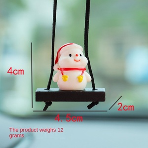 Pendentif de voiture Père Noël et Bonhomme de neige de dessin animé, nouvelle décoration de Noël pour voiture, produit e-commerce transfrontalier - Product Image 6