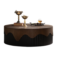 Table basse ronde de 38,97 pouces, relief artisanal, piédestal robuste, table à thé en bois pour la salle d'amis, pas besoin de montage