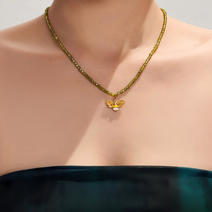 Collar de acero inoxidable hecho a mano con cuentas y colgante de abeja esmaltada, joyería de moda para mujer, uso diario. - Product Image 1