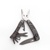 Pince multifonction pliable en acier inoxydable revêtu de titane de qualité industrielle Henstrong 8-en-1 pour le camping en plein air, la survie et l'EDC (OEM)