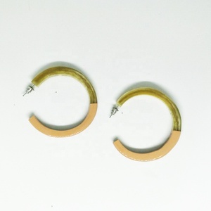 Boucles d'oreilles pendentif cerceau mignon fabriqué au Vietnam laque fabriquée à la main chaude pour cadeau de fête de mariage matériel principal corne mode balancent - Product Image 2