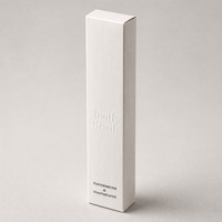 Emballage de produits de toilette d'hôtel haut de gamme et écologique, boîte en carton, papier artistique, logo en relief, revêtement UV, matériau recyclable, doublure en éponge