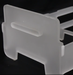 Plaque en verre de quartz pur à 99,99 % de forme spéciale, résistante à la corrosion à haute température, tolérance aux acides, fusion HF, découpe - Product Image 1