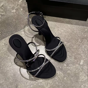 Escarpins à talons hauts pour femmes, talons aiguilles élégants pour les fêtes et le bureau, design confortable à enfiler, idéal pour les occasions formelles et décontractées - Product Image 2