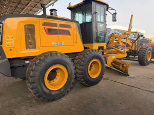 Bestselling Products Brand New Heavy-duty 260hp Motor Grader Gr2605 Mining with Front Blade and Rear Ripper Good Price for Sale - Product Image 4