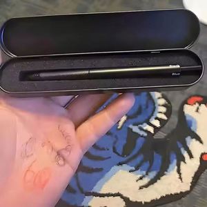 ปากกาลูกลื่น 4 หัว 1 ด้าม ปากกาโลหะหลากสี ปากกาลูกลื่น 4 สี พร้อมดินสอกด - Product Image 6