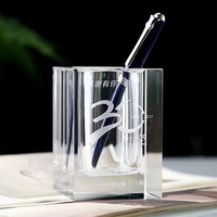 Usine en gros K9 cristal religieux Souvenir carré cristal sablage 3d Laser Cube porte-stylo avec boîte-cadeau