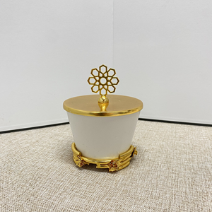Venta caliente adornos de mesa de lujo ligeros quemadores de incienso adornos de quemador de incienso árabe de Oriente Medio - Product Image 6