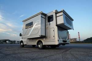 Caravane de voyage tout-terrain en cuir argenté à double extension toutes saisons, deux chambres, avec plancher réglable <span class=keywords><strong>pour</strong></span> véhicule - Product Image 3