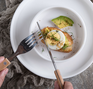 Juego de platos hondos apilables de cerámica blanca con logotipo personalizado, platos redondos minimalistas para servir, para hotel, restaurante, regalo de boda, venta al por mayor - Product Image 3