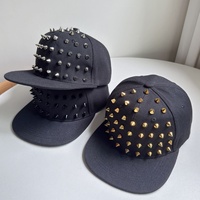 Gorra de béisbol estilo punk transfronterizo con remaches, de marca de moda para hombre, hip-hop casual, de ala plana, para danza callejera, con visera parasol de PVC