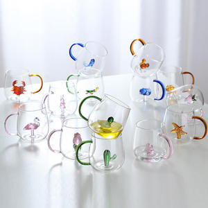 Cartone animato borosilicato personalizzato animale vetro tazza bicchieri tazza di bere tazza di vetro carine tazze di caffè di vetro <span class=keywords><strong>con</strong></span> <span class=keywords><strong>il</strong></span> <span class=keywords><strong>cuore</strong></span> all'interno - Product Image 2