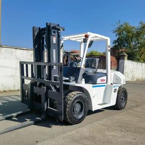 מלגזה מקורית TCM FD60 מתוצרת יפן, קיבולת 6 טון, מנוע דיזל, מלגזה משומשת וזולה למחסן. - Product Image 3