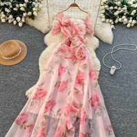 Robe longue décontractée pour femmes WIWT, élégante, à imprimé floral 3D en rose, en mousseline de soie, coupe évasée, sans manches, pour les vacances et les soirées