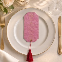 Cartes de menu de mariage vintage marron de style européen en acier inoxydable avec pompon, cartes de placement découpées à l'emporte-pièce et estampées à chaud or, personnalisées